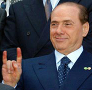 Processo breve: nuova ciambella di salvataggio per il naufrago Berlusconi